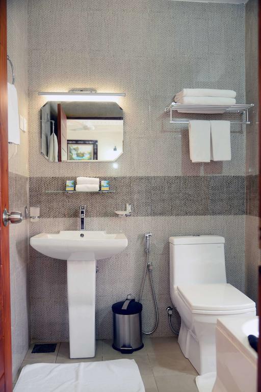 Lazaani Hotel Colombo Kültér fotó