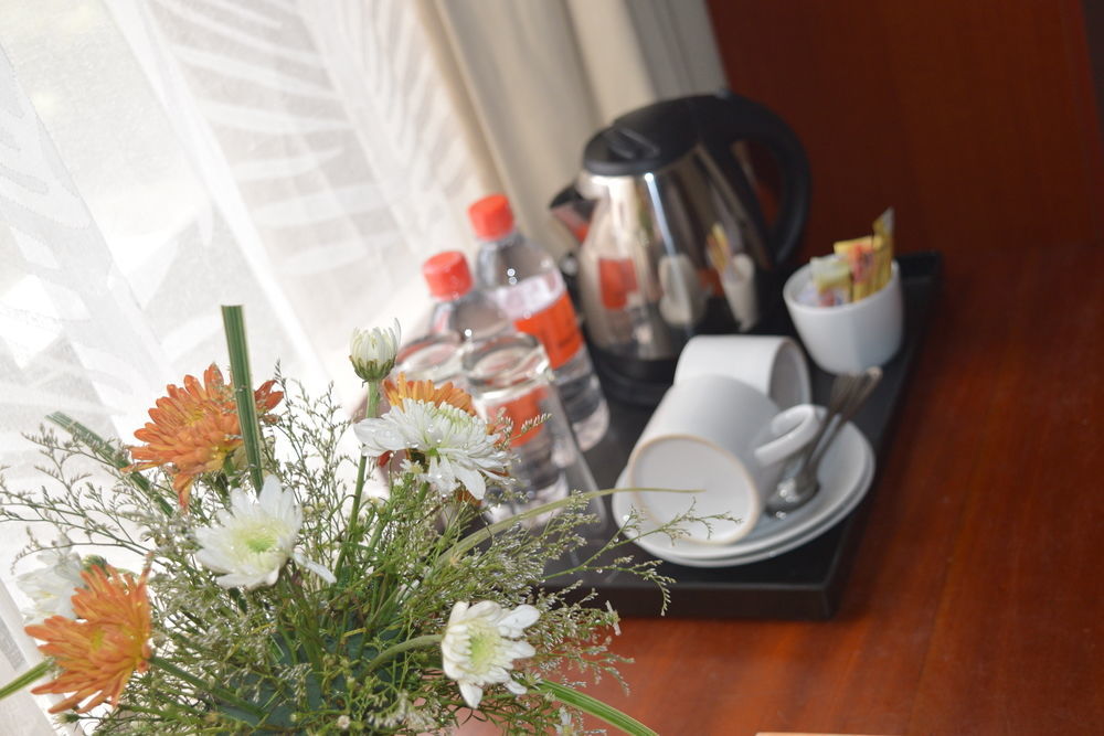 Lazaani Hotel Colombo Kültér fotó