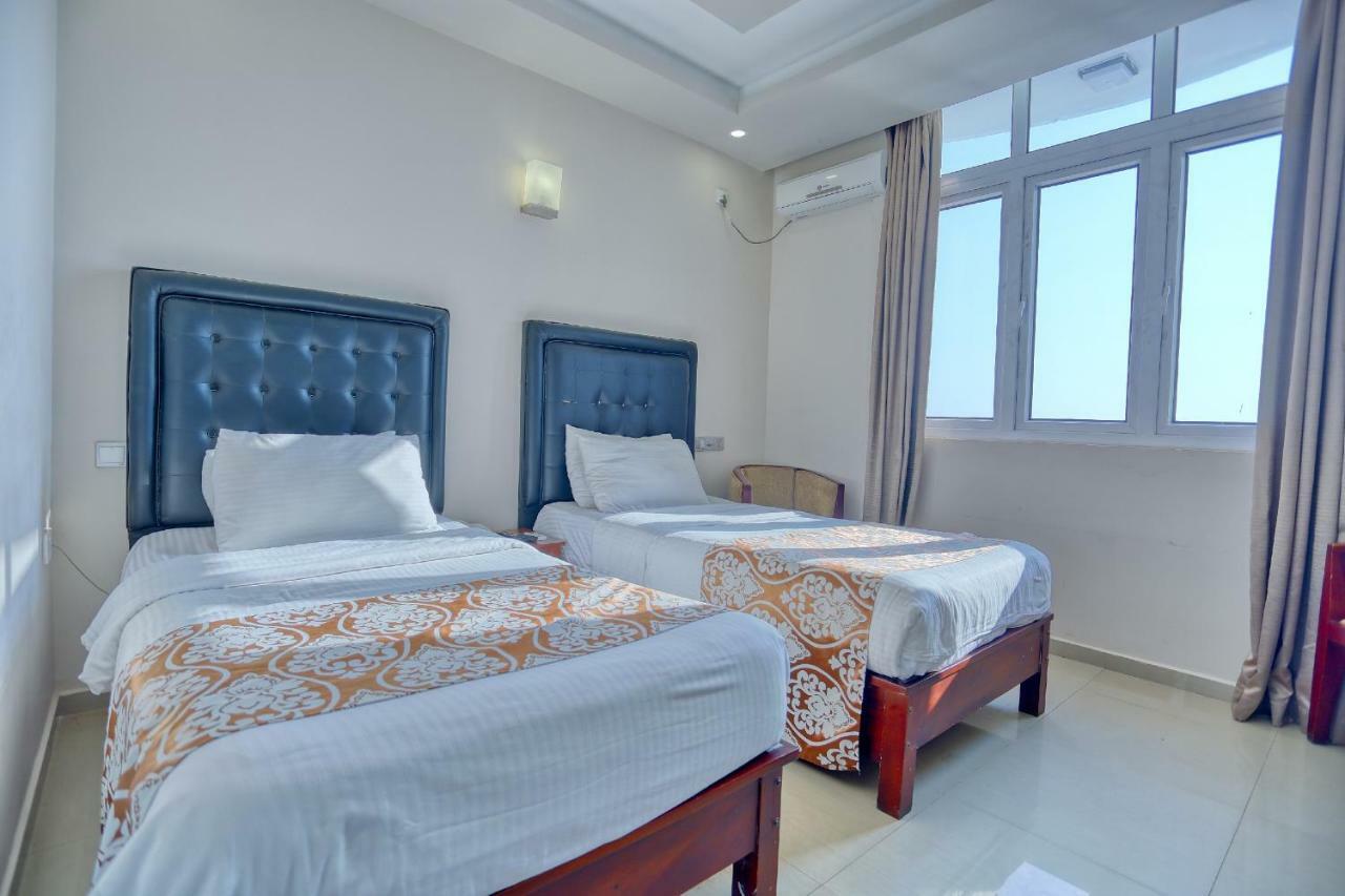 Lazaani Hotel Colombo Kültér fotó