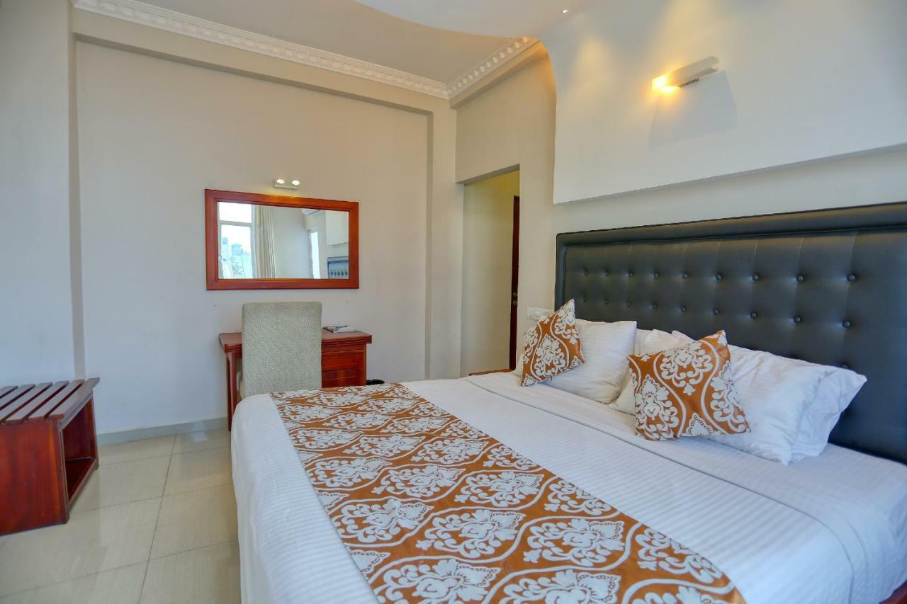 Lazaani Hotel Colombo Kültér fotó